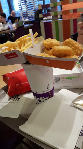Opinii despre McDonald's Capelle a/d IJssel Rhijnspoor în Capelle aan den IJssel - Horeca