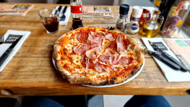 Pizzeria - Gelateria ATTRAVERSO - Zelhem