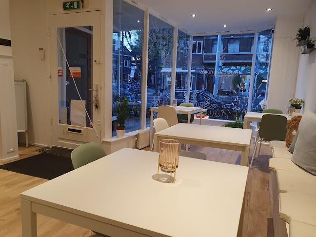 Sweet Magnolias Bakery