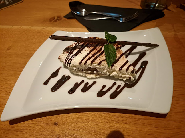 Het Wapen Van Velden Phone number