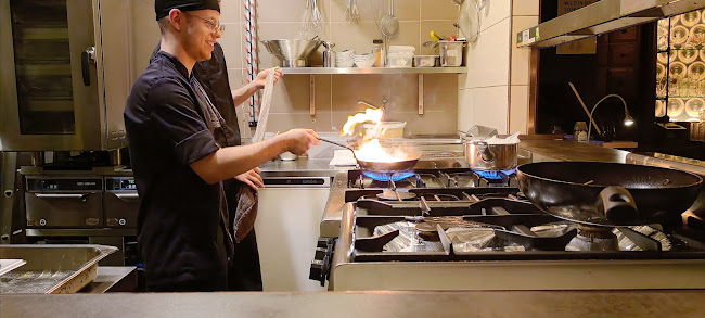 Ome Hans Eten & Drinken Open Times