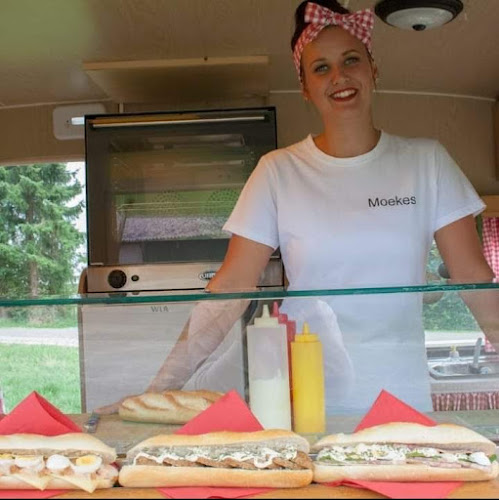Moekes Foodtruck - Helden
