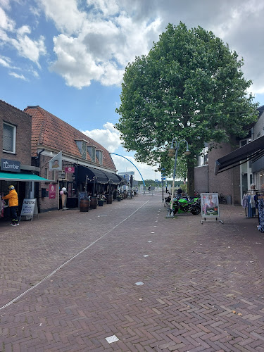 Comentarii opinii despre Brood en Banket bakkerij van der Most