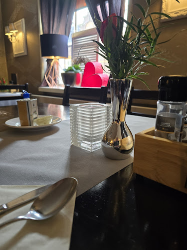 Comentarii opinii despre Agostino