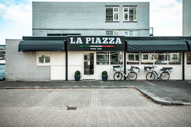 La Piazza Open Times