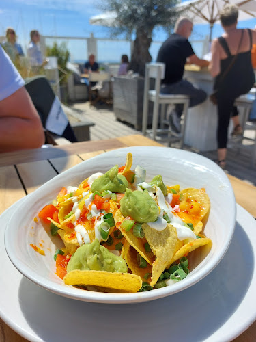 Comentarii opinii despre Alexander Beach Club