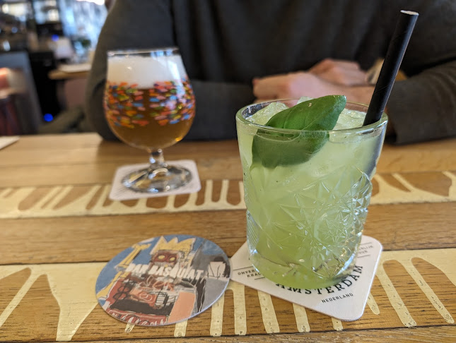 Comentarii opinii despre Bar Basquiat