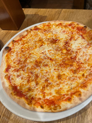 Damrak 31, 1012 LJ Amsterdam