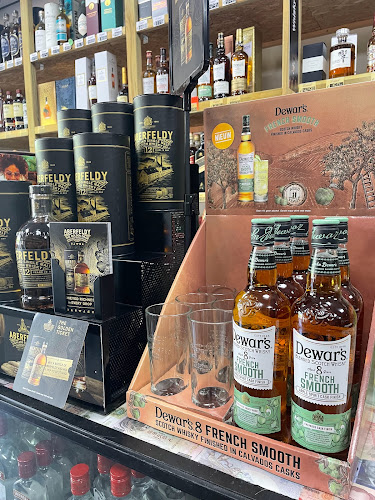 Slijterij Loyaal - Liquor Store - Den Haag