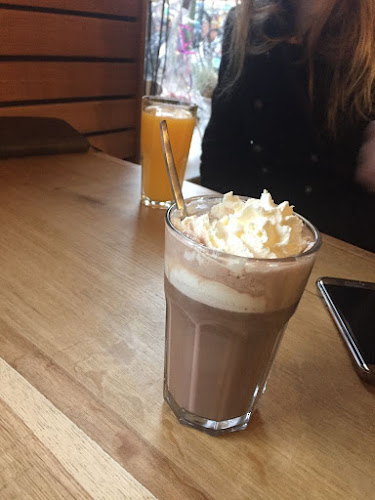 Comments and reviews of Cozy Lunchroom