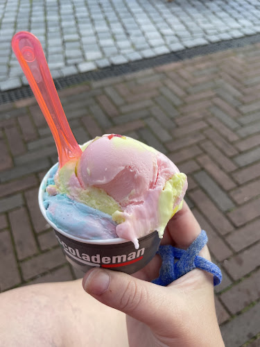 IJssalon De IJscolademan - Kaatsheuvel