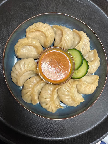 Everest Tandoori Restaurant