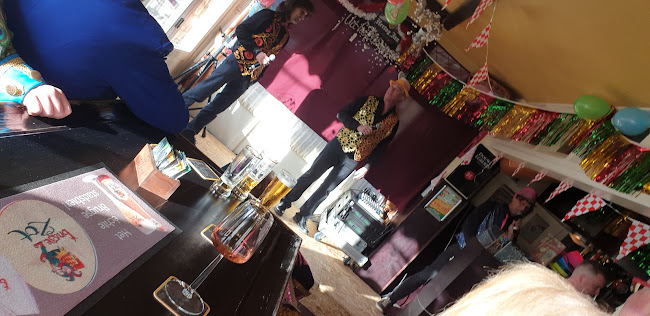 Café De Kleine Man Open Times