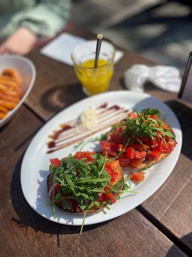 Comentarii opinii despre Caffé Italia