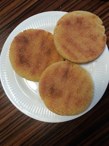 Comentarii opinii despre Bakkerij menara Boulangerie en Patisserie ontbijt en lunch Vuurplaat 322)