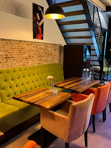 Lela Restaurant Phone number