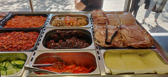 Comentarii opinii despre Teujib halal grill and snacks