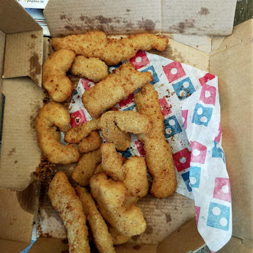 Comments and reviews of Domino's Pizza