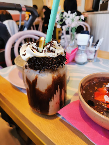 Opinii despre Corner Bakery în Amsterdam - Horeca