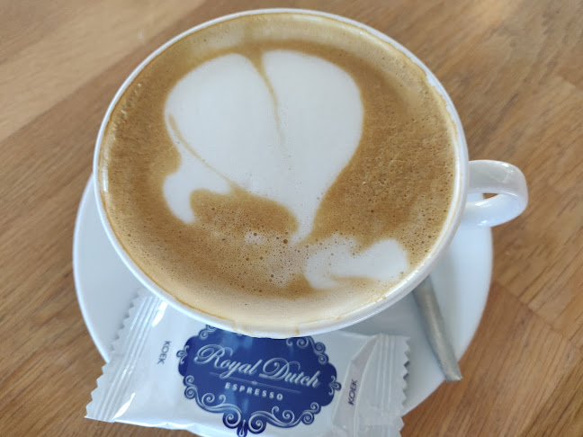 Comentarii opinii despre Oma Toos