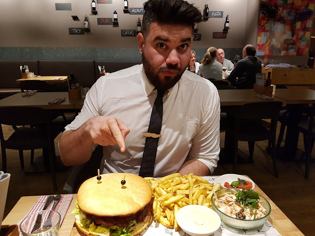 Comments and reviews of The Uptown Meat Club