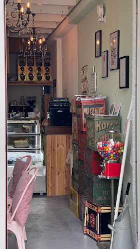 Comentarii opinii despre MadeByMaud