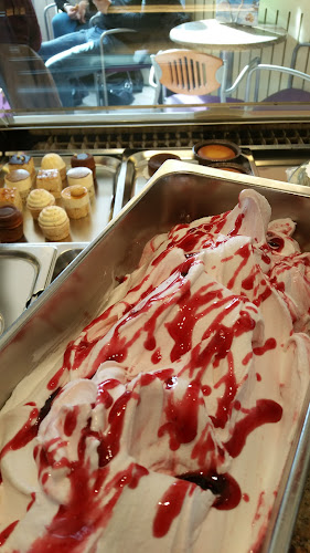 IJssalon Friûl Phone number