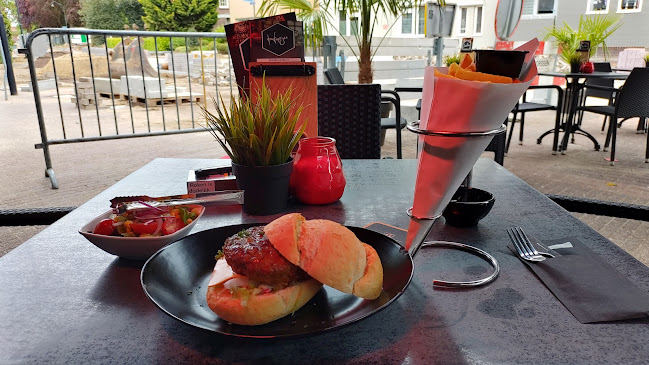 Pesos Eten en Drinken Phone number