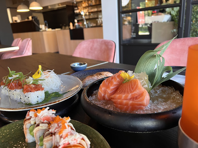 SENSE sushi & tea bar