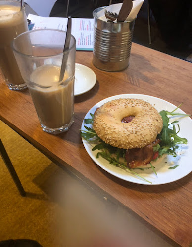 Haley's Comet Breakfastclub - Den Haag