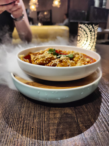 Restaurant Hot King Phone number