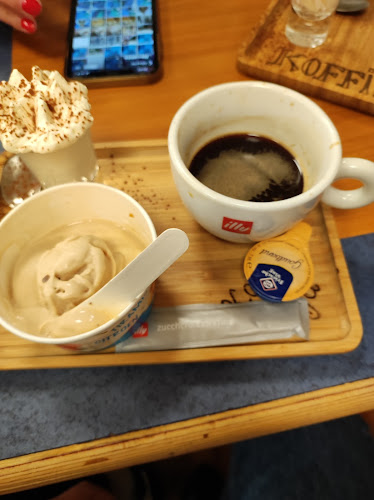 IJssalon Bastani - Eindhoven