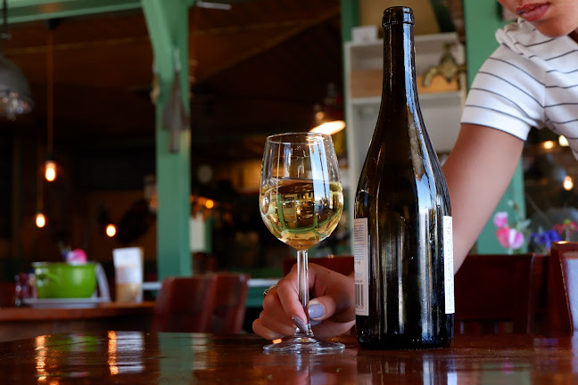 Comentarii opinii despre Vishandel & Restaurant Gerard van Es