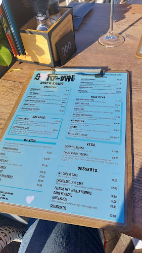 Opinii despre Eetcafé Surf-Inn în Scharendijke - Horeca