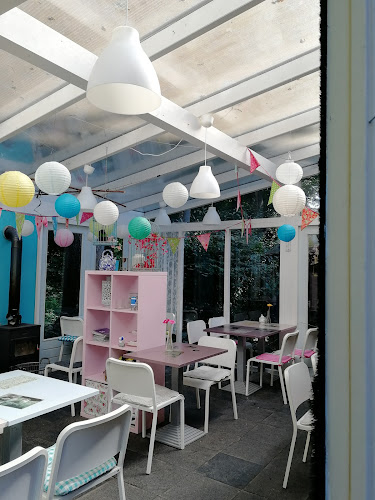 Comentarii opinii despre theetuin ik & mijn moeder