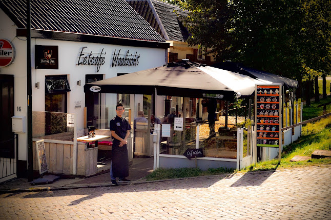 Cafetaria Big Bread Waalzicht