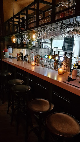 Comentarii opinii despre Café Carèl