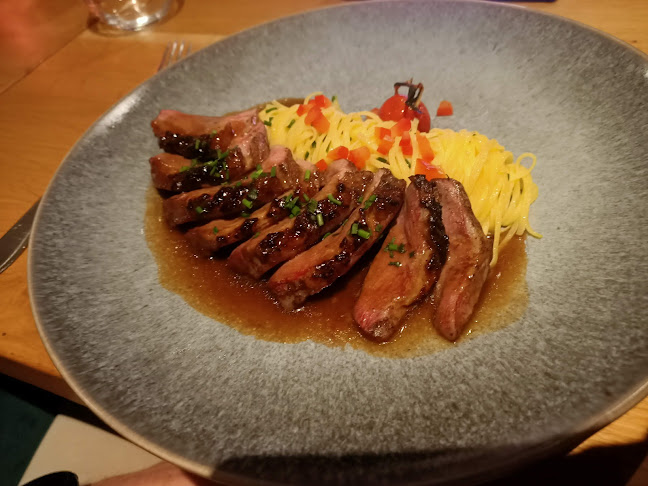 Comments and reviews of Het Wapen Van Velden