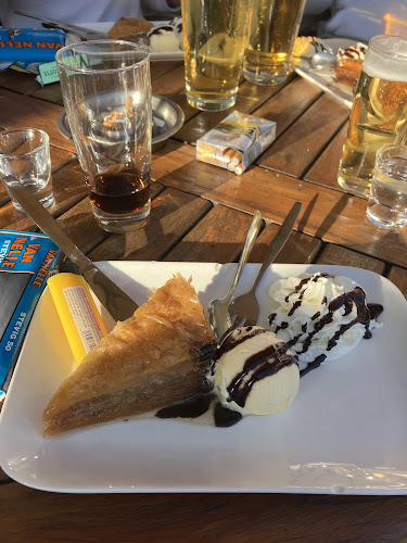 Comentarii opinii despre Troje