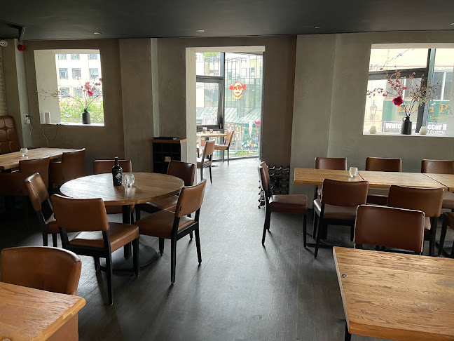 Bakery Cafe/Ristorante Pizzeria