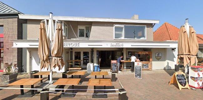 Davila's Kitchen & Bar