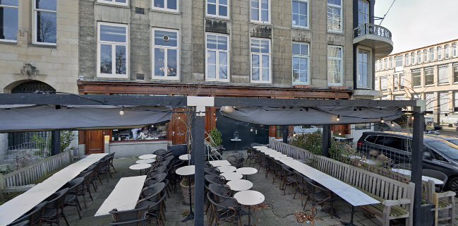 Louise Petit Restaurant