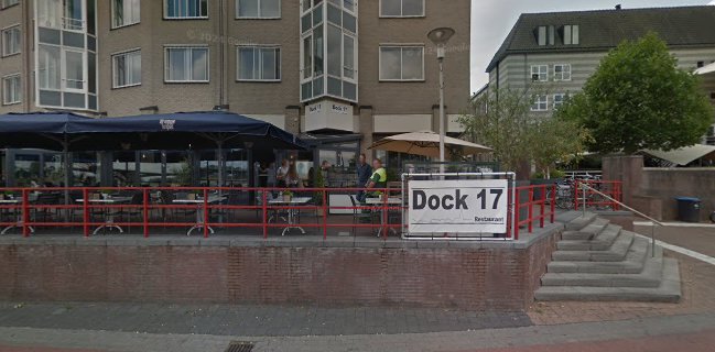 Dock 17