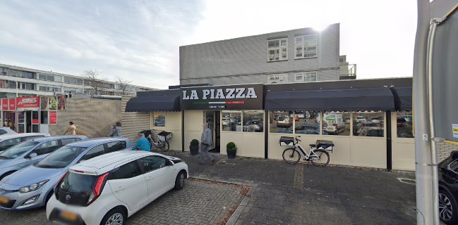 La Piazza Open Times